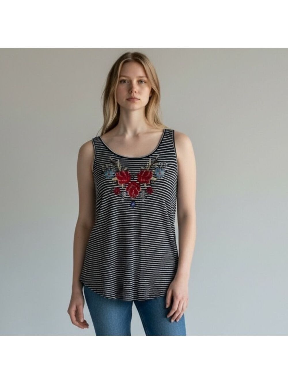 American Eagle tank top floral embroidered black white horizontal striped size s